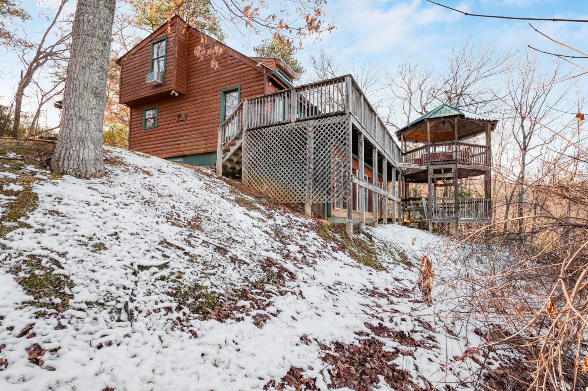 Fontana By Avantstay Gorgeous Mountain Cabin W Views Hot Tub Game Room جاتلينبرج المظهر الخارجي الصورة