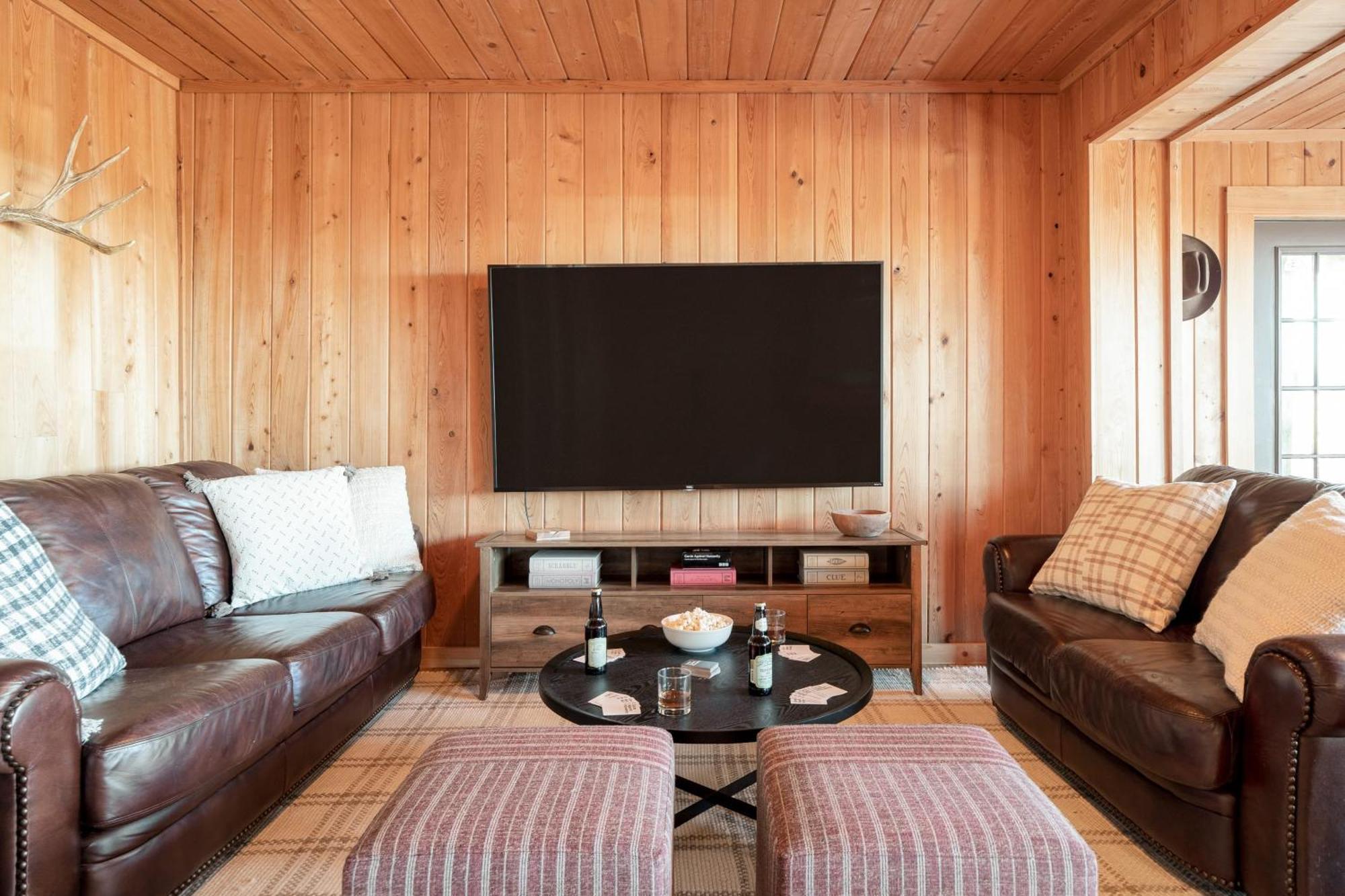 Fontana By Avantstay Gorgeous Mountain Cabin W Views Hot Tub Game Room جاتلينبرج المظهر الخارجي الصورة